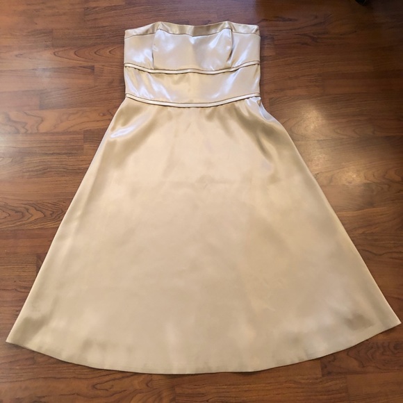 White House Black Market Dresses & Skirts - WHBM Strapless Cocktail Dress